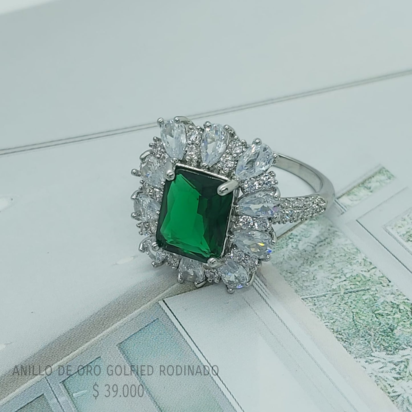 Anillo de oro golfield rodinado
