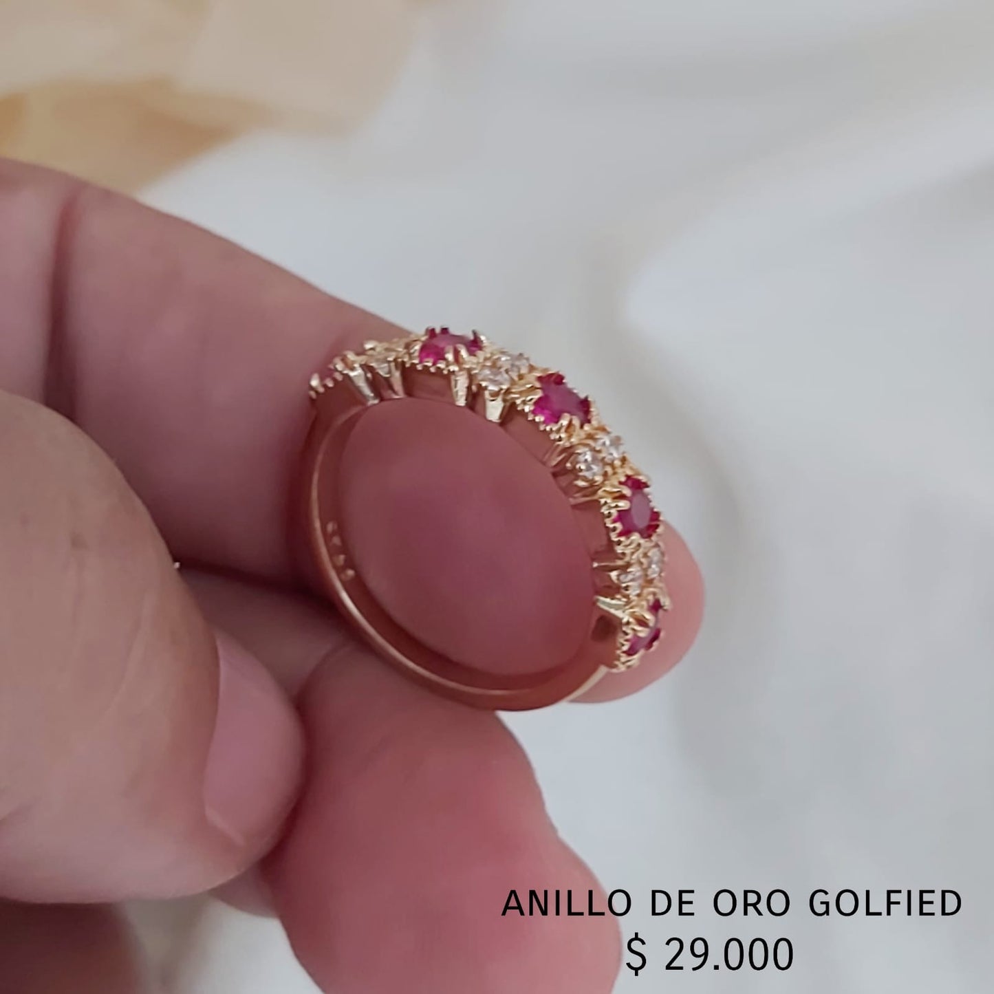 Anillo de oro golfield