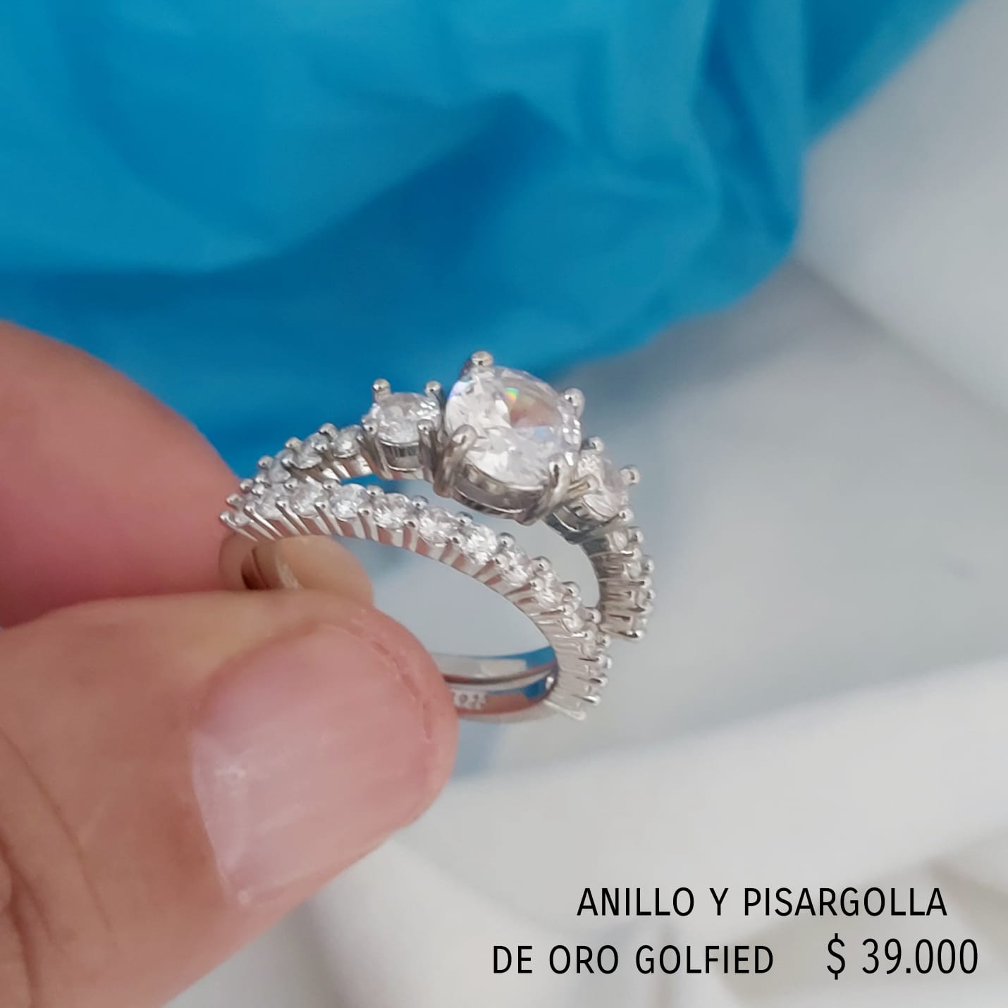 Anillo de oro golfield
