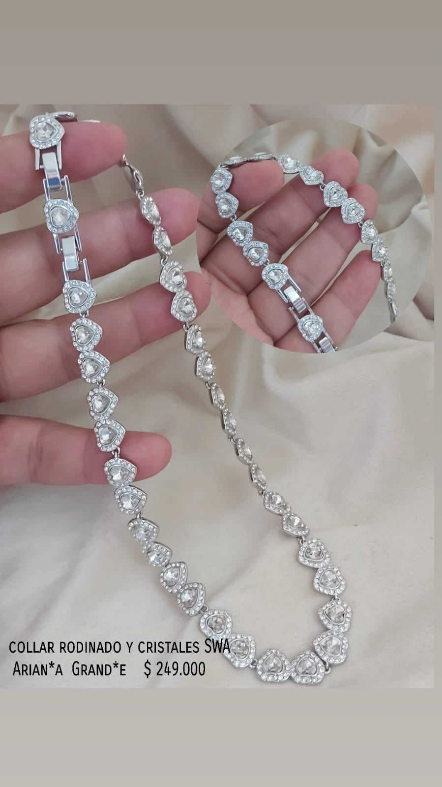 Collar rodinado y cristales SWA