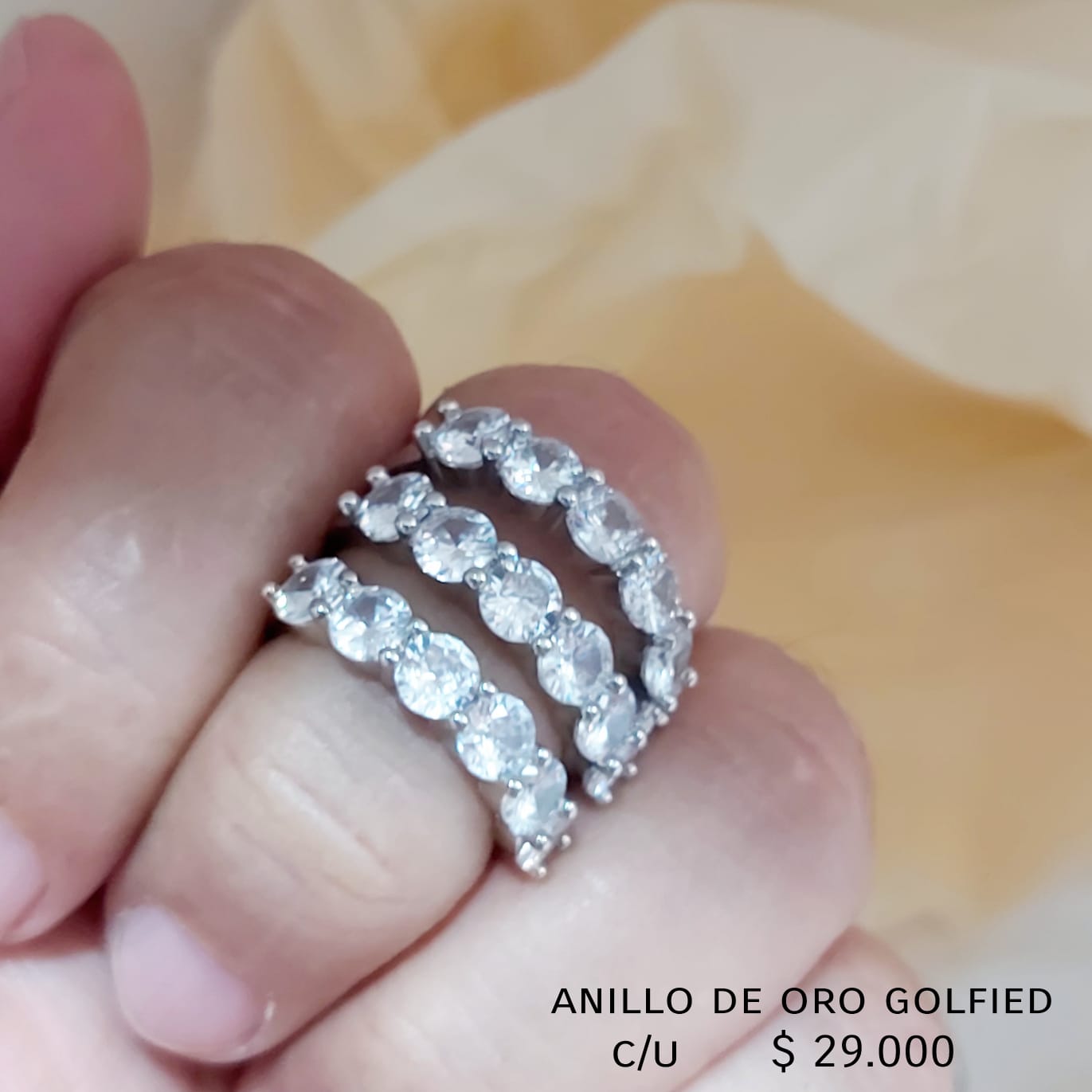 Anillo de oro golfield