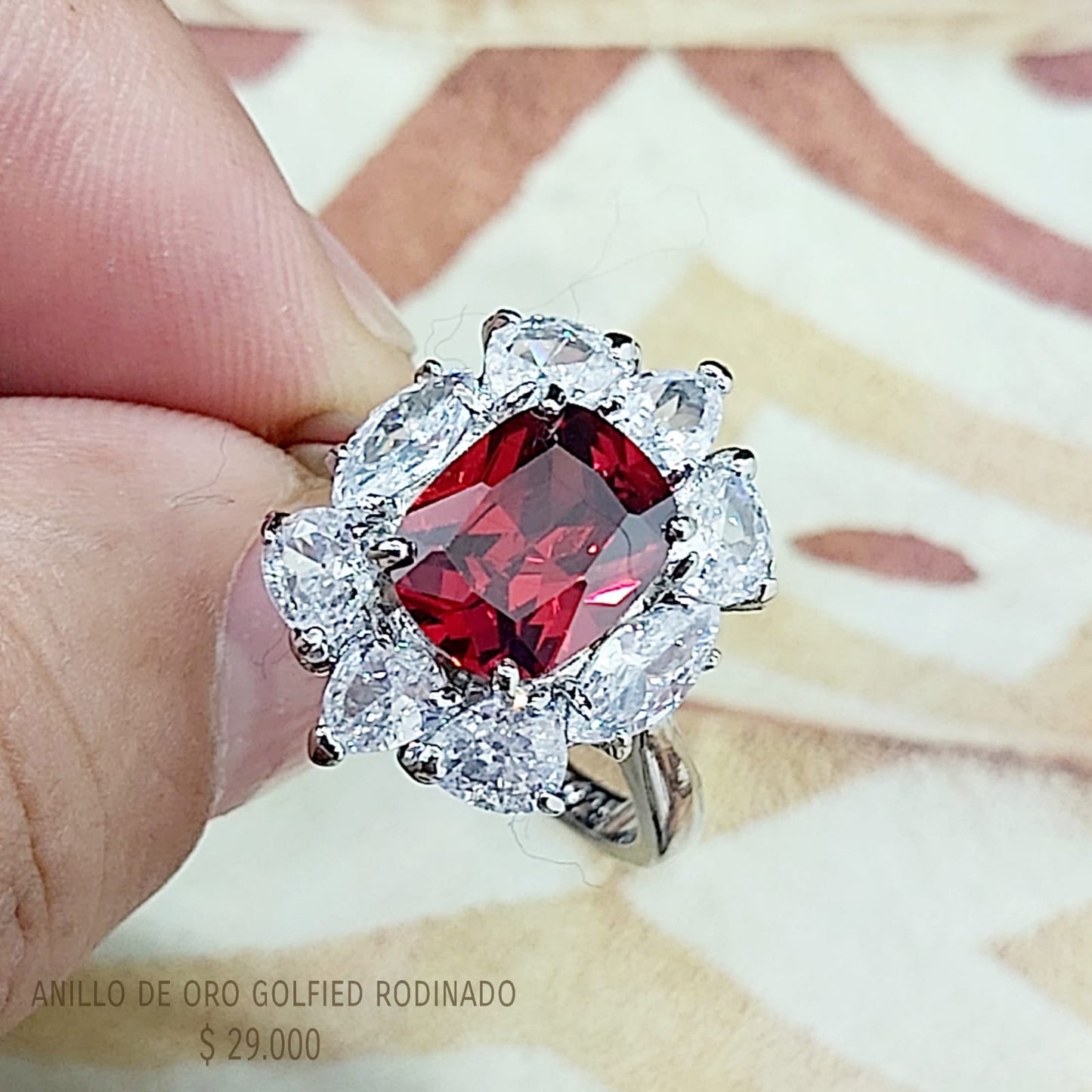 Anillo de oro golfield rodinado