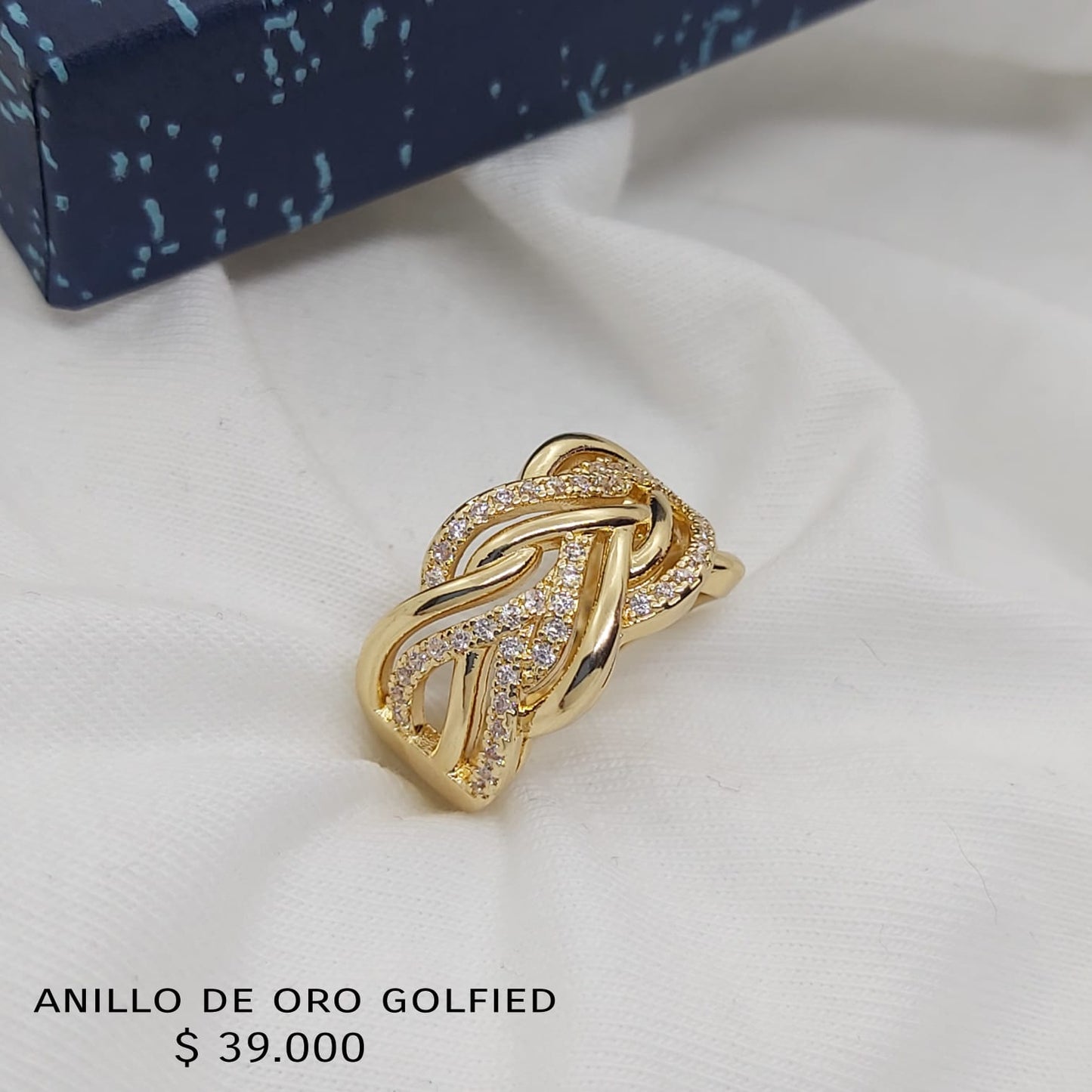 Anillo de oro golfield