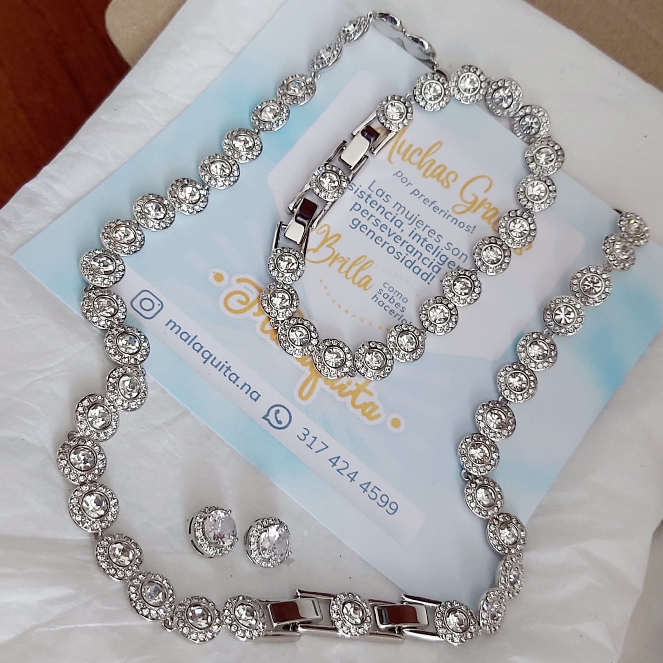 Collar SW plateado