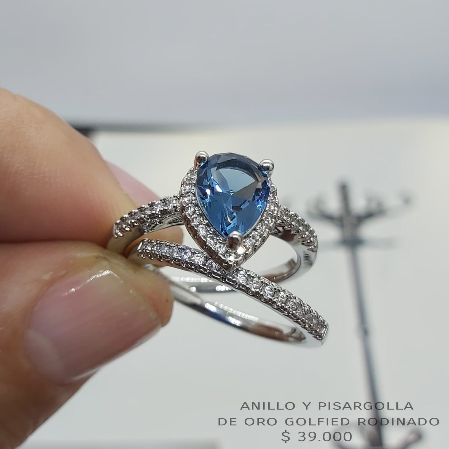 Anillo de oro golfield rodinado