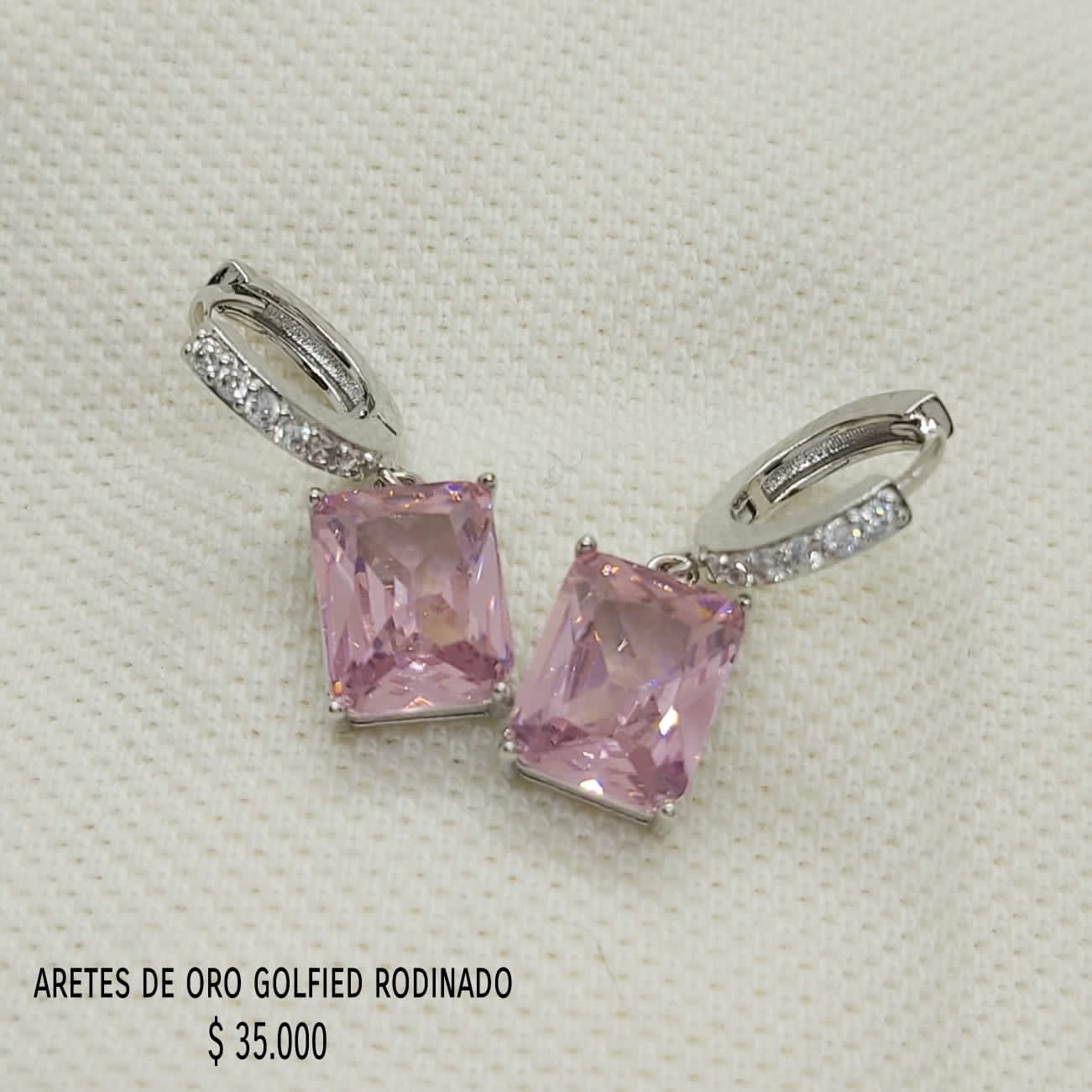 Aretes de oro golfield rodinado