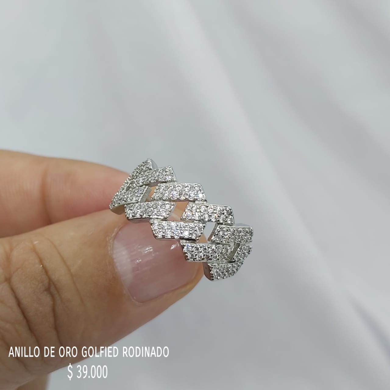 Anillo de oro golfield rodinado