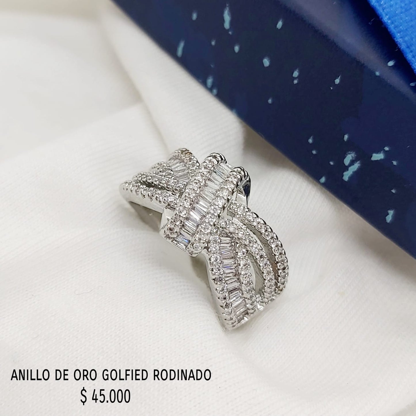 Anillo de oro golfield rodinado