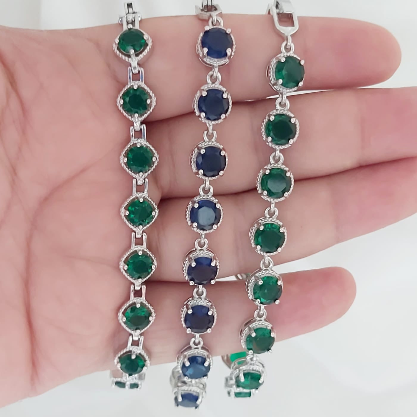 Pulsera y cristales rodinada