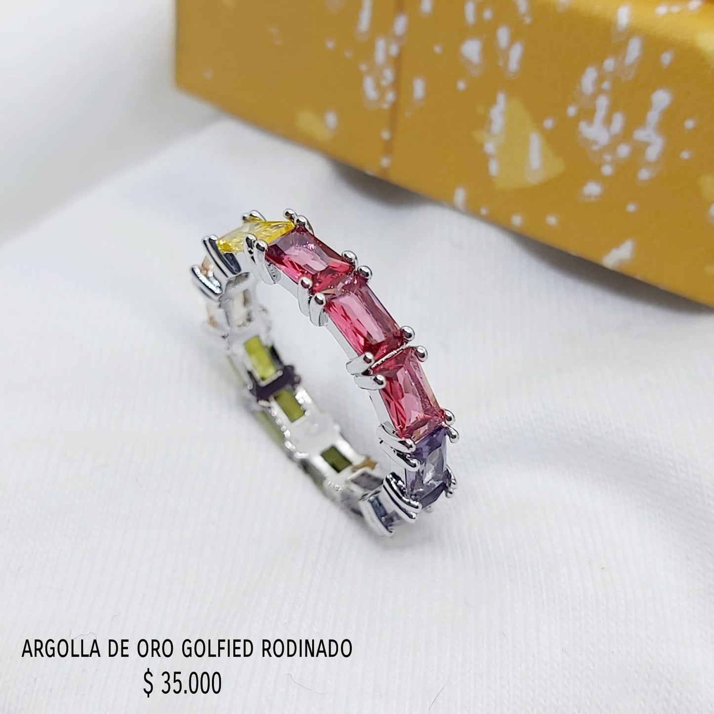 Anillo de oro golfield