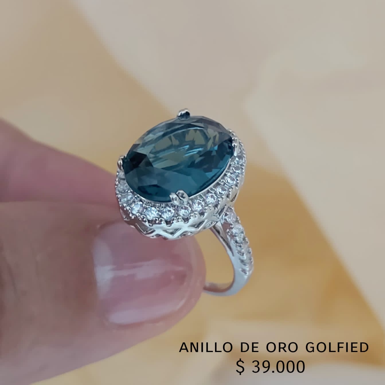 Anillo de oro golfied