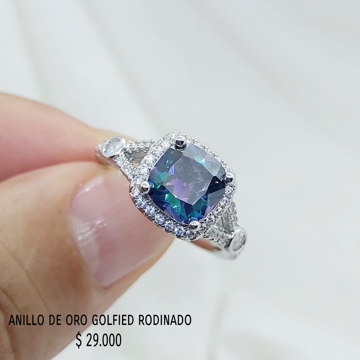 Anillo de oro golfield rodinado