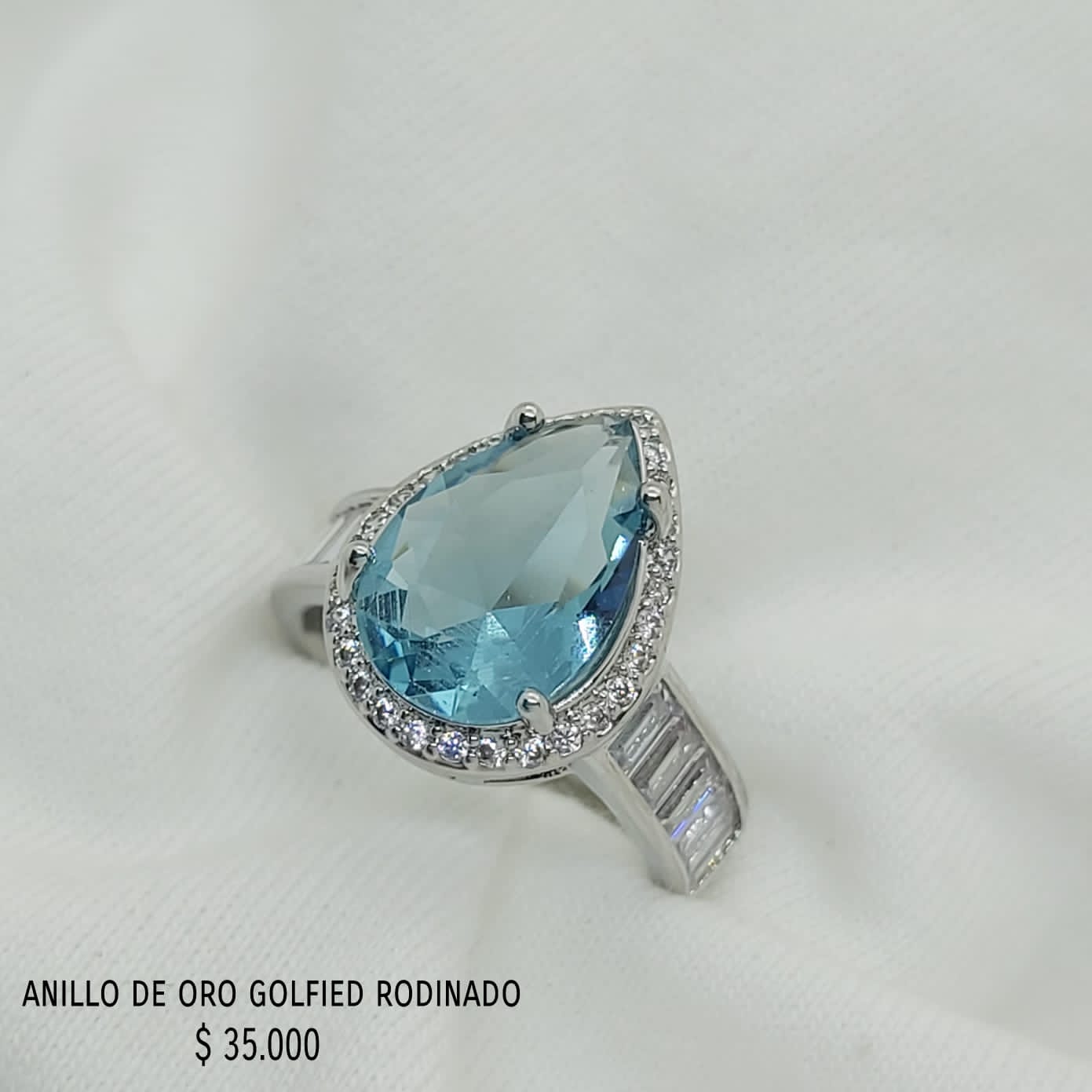 Anillo de oro golfield rodinado