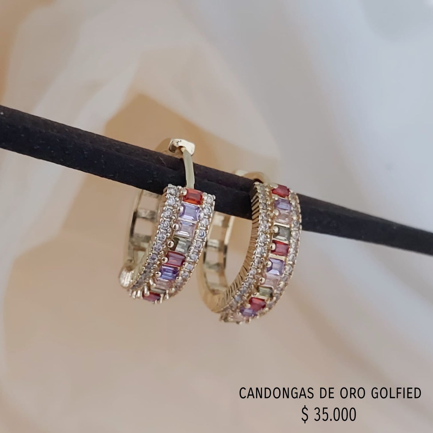 Aretes golfield con circones