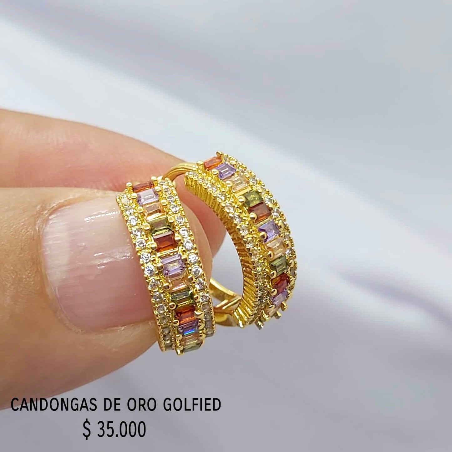 Aretes golfield con circones