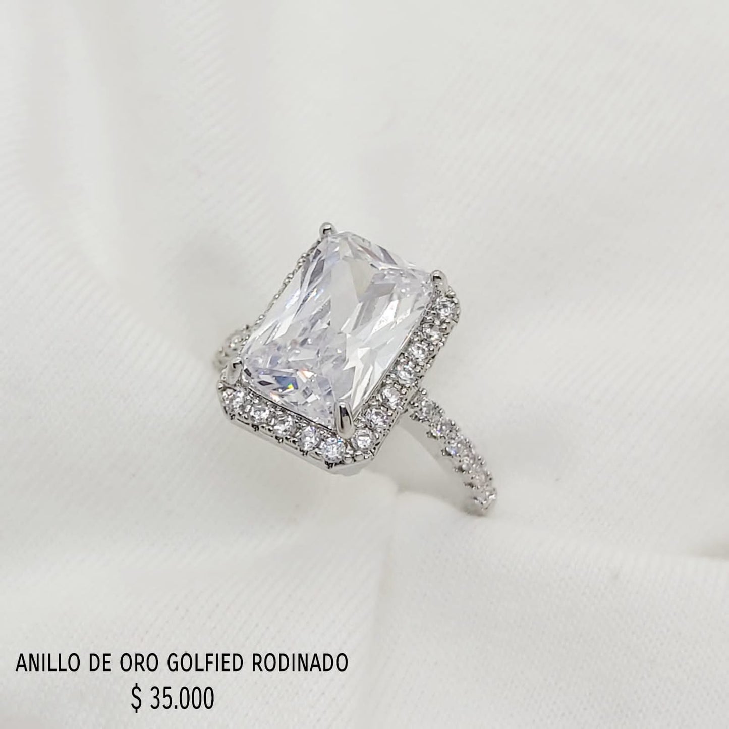 Anillo de oro golfield rodinado