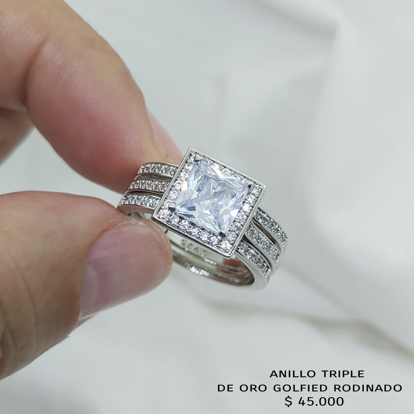 Anillo de oro golfield rodinado