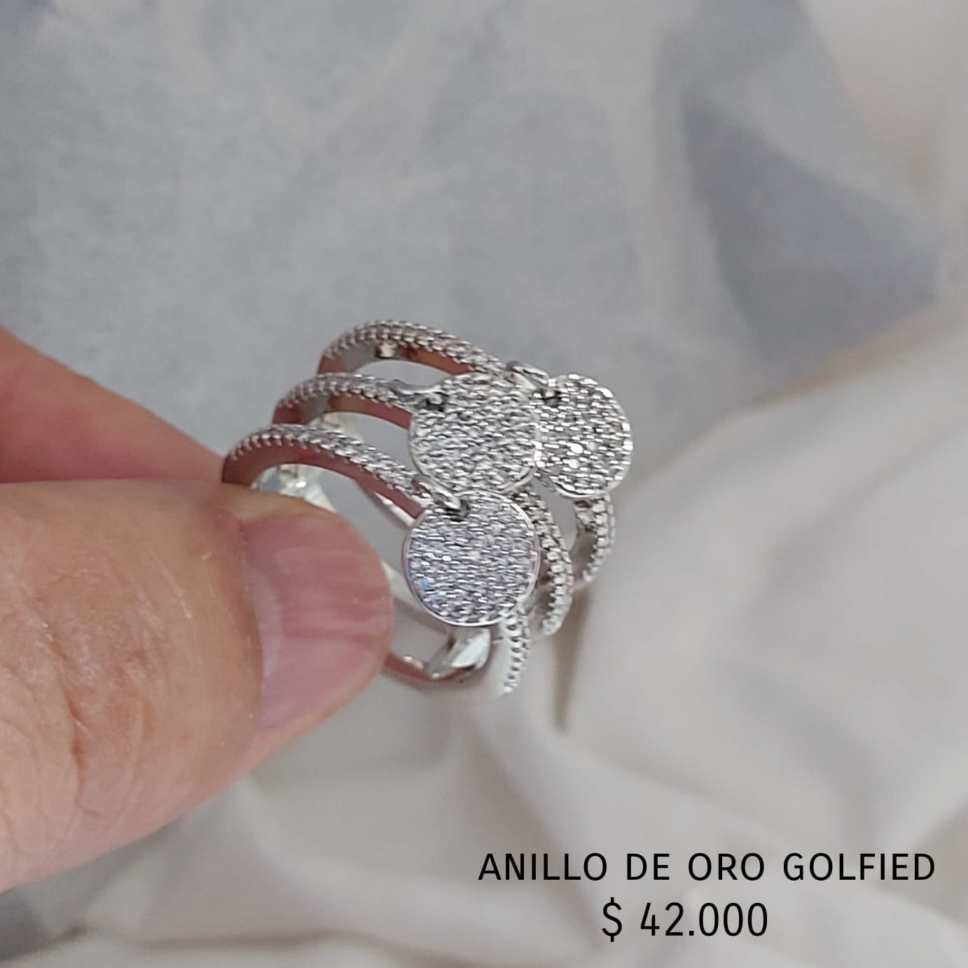 Anillo de oro golfield