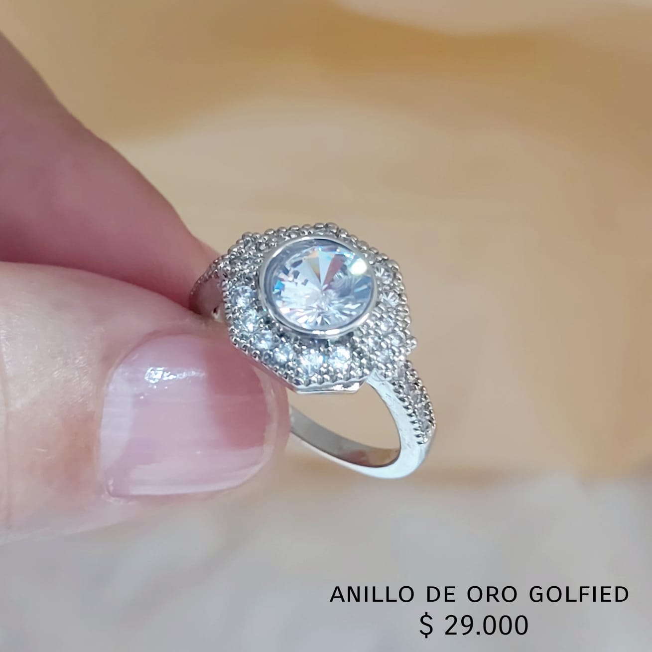 Anillo de oro golfield