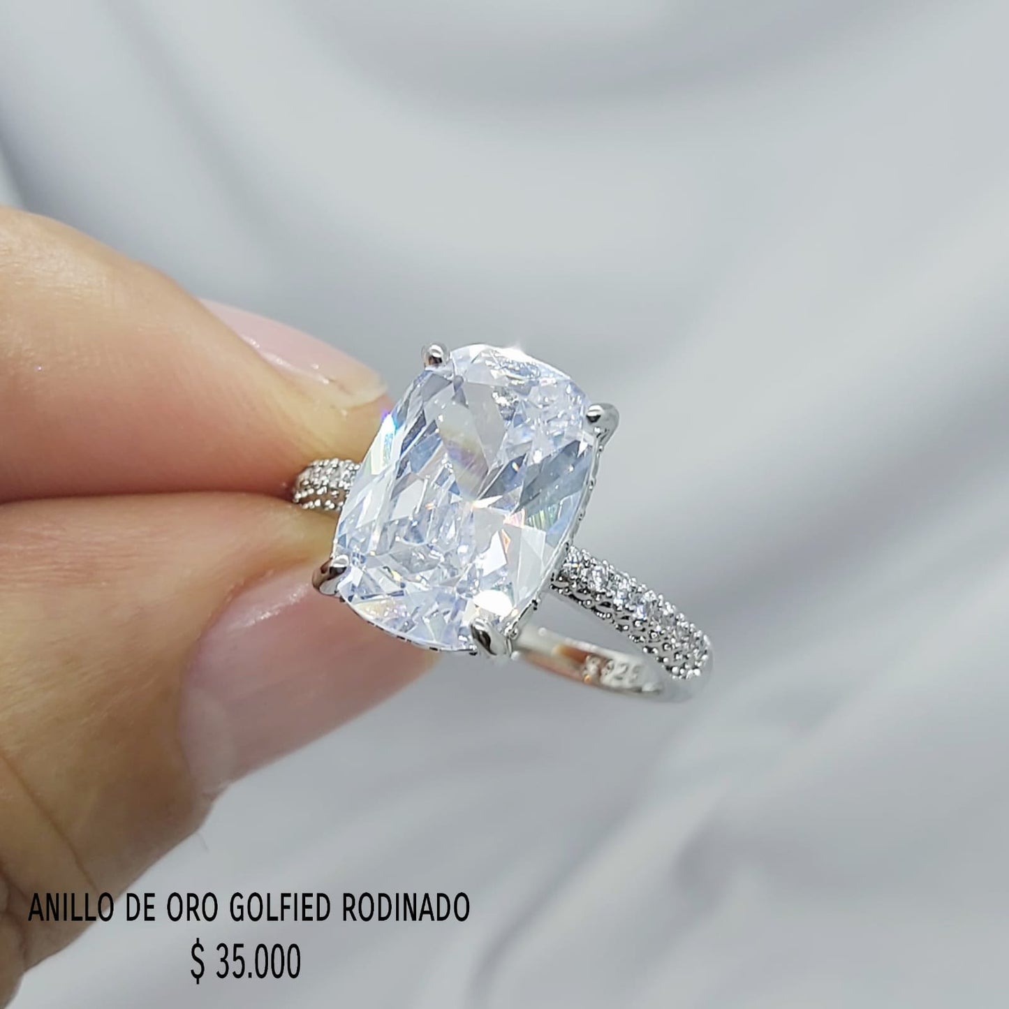 Anillo de oro golfield rodinado