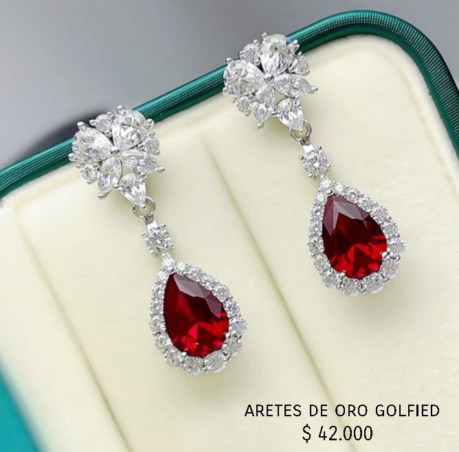 Aretes de oro golfied