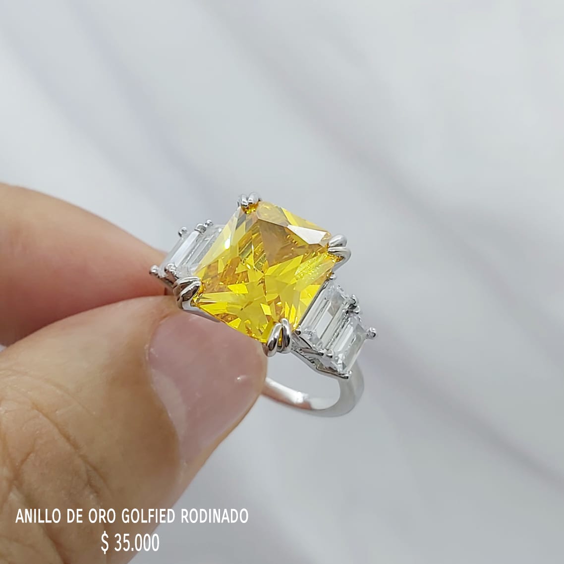 Anillo de oro golfield rodinado