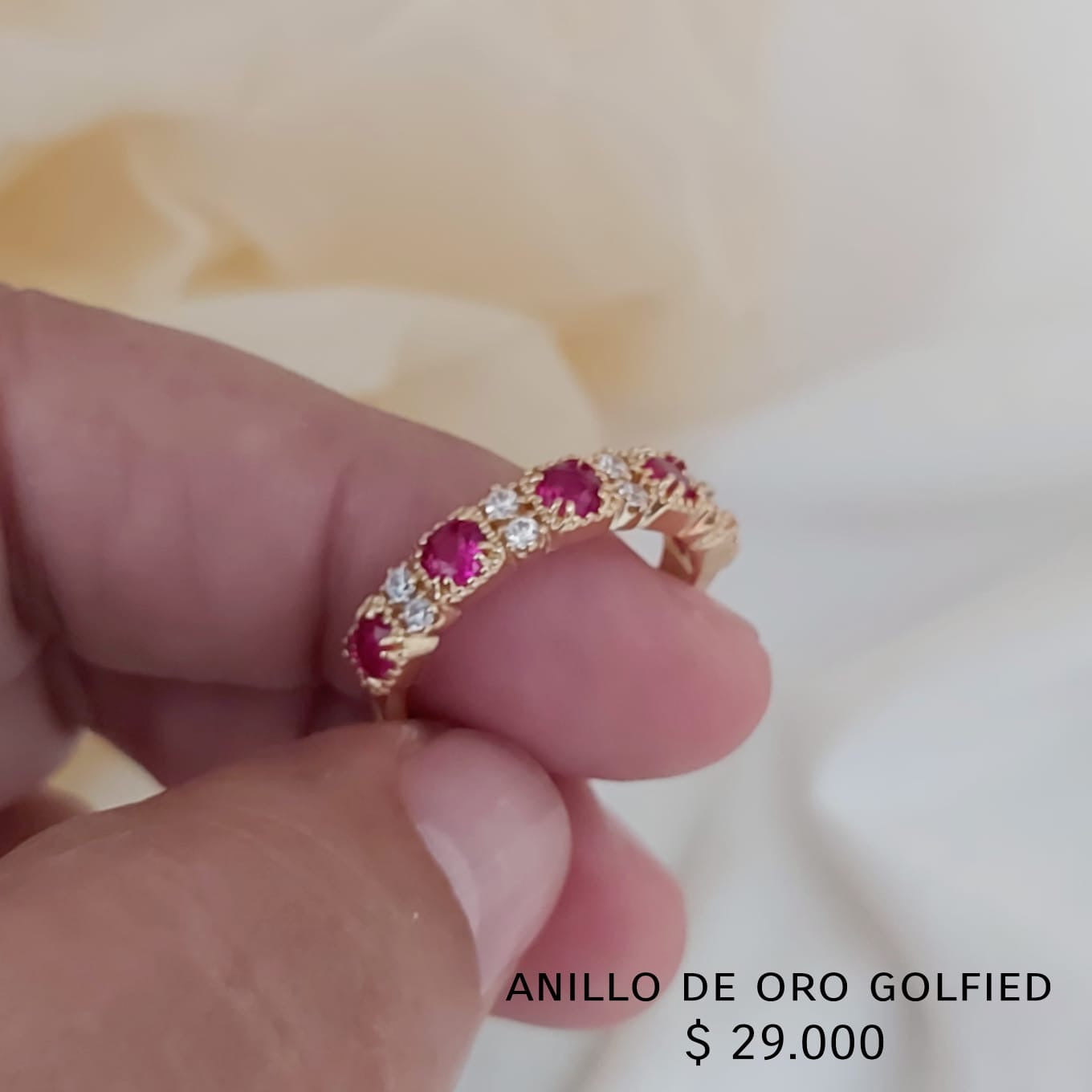 Anillo de oro golfield