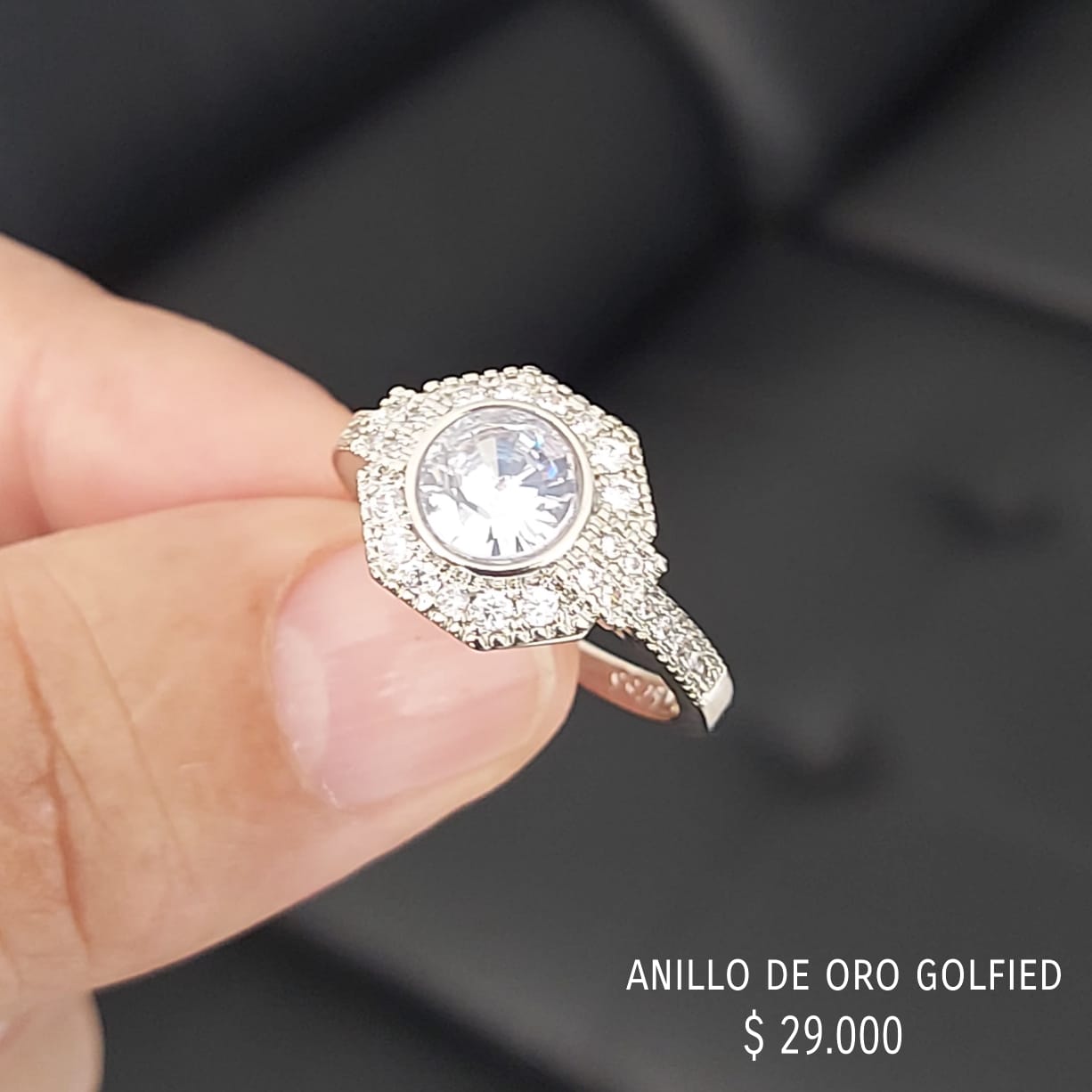 Anillo de oro golfield