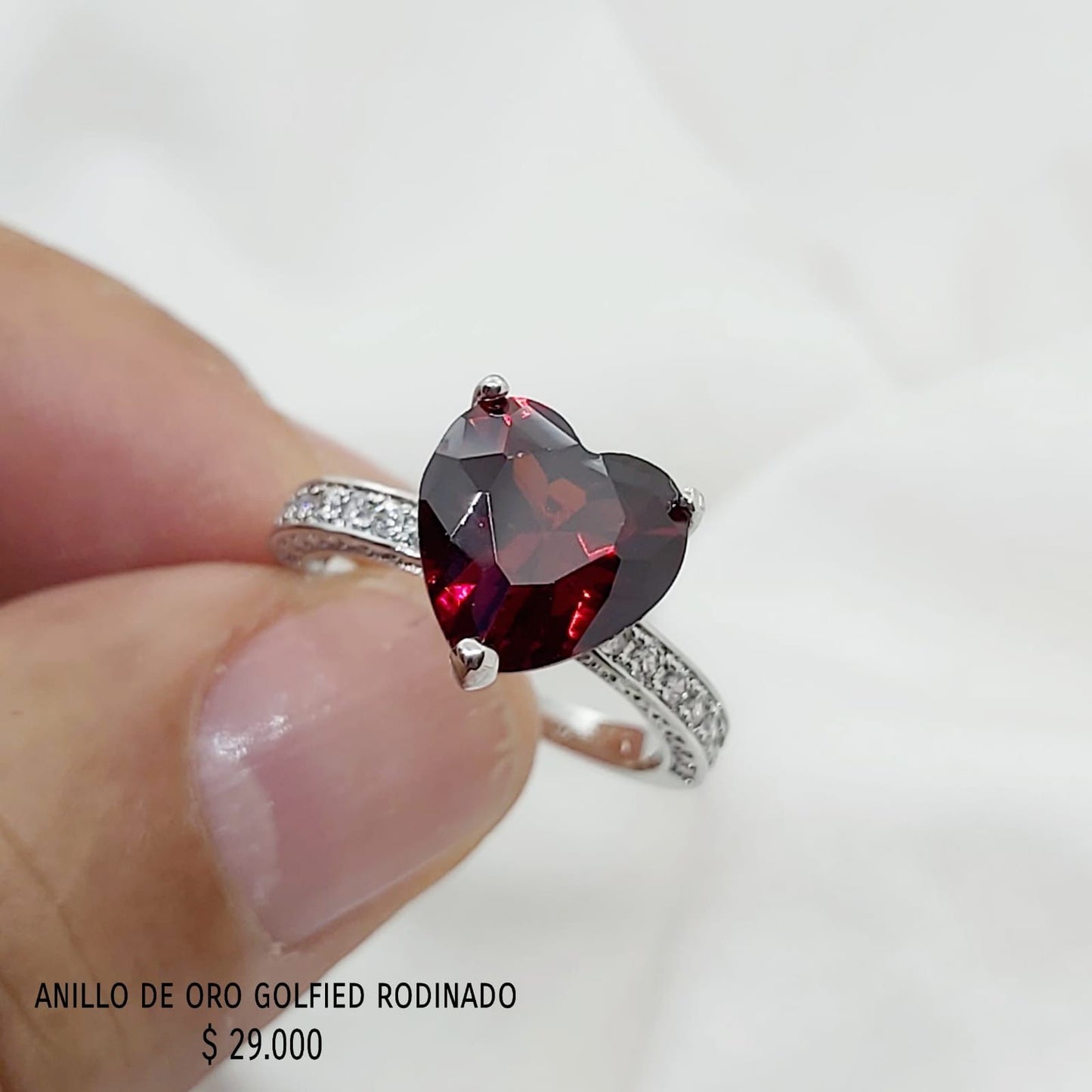 Anillo golfield rodinado con circónes