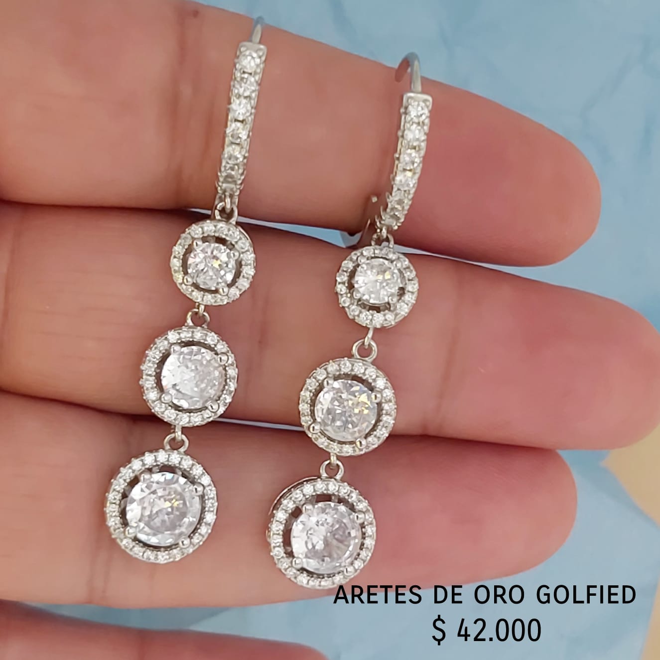 Aretes de oro golfied