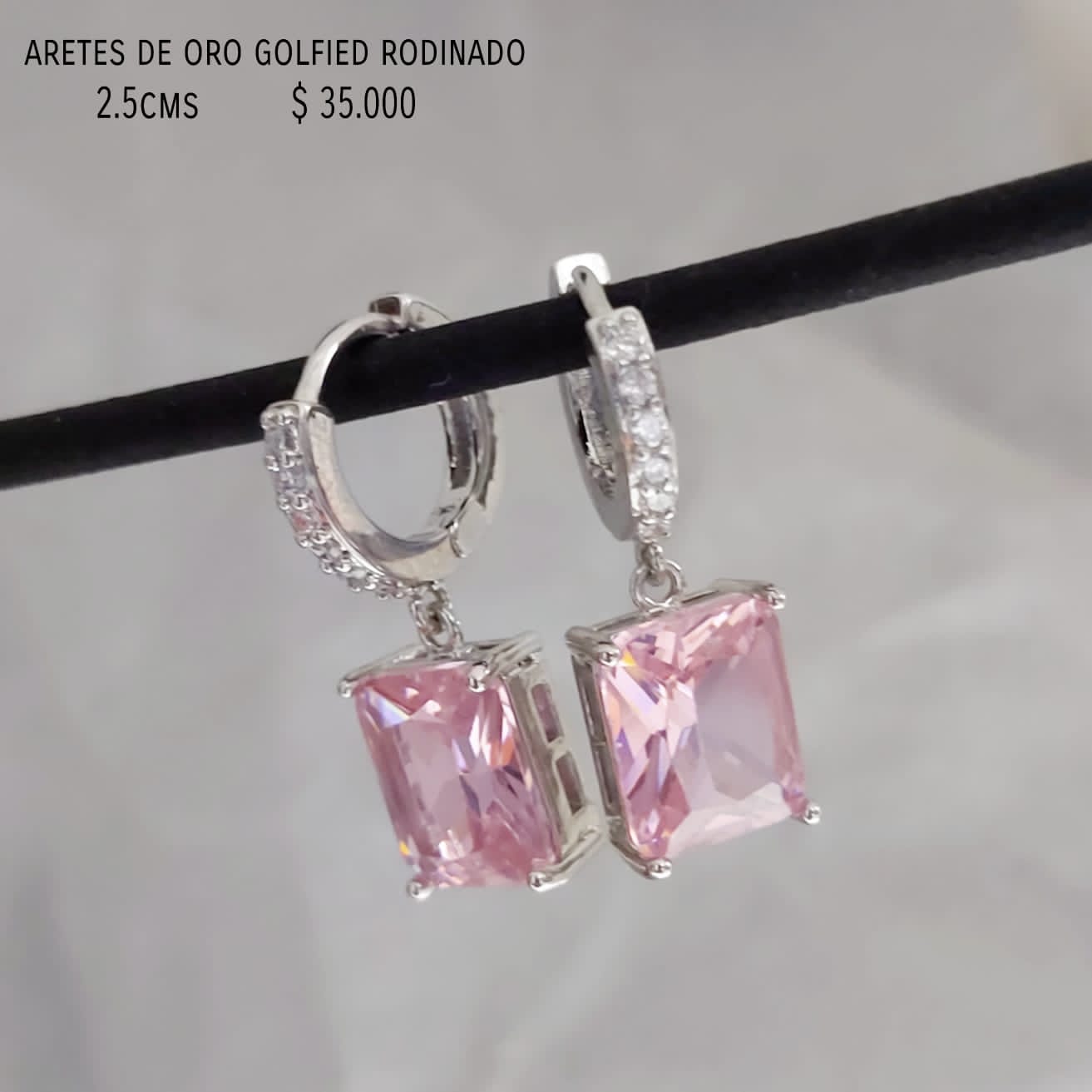 Aretes de oro golfield rodinado