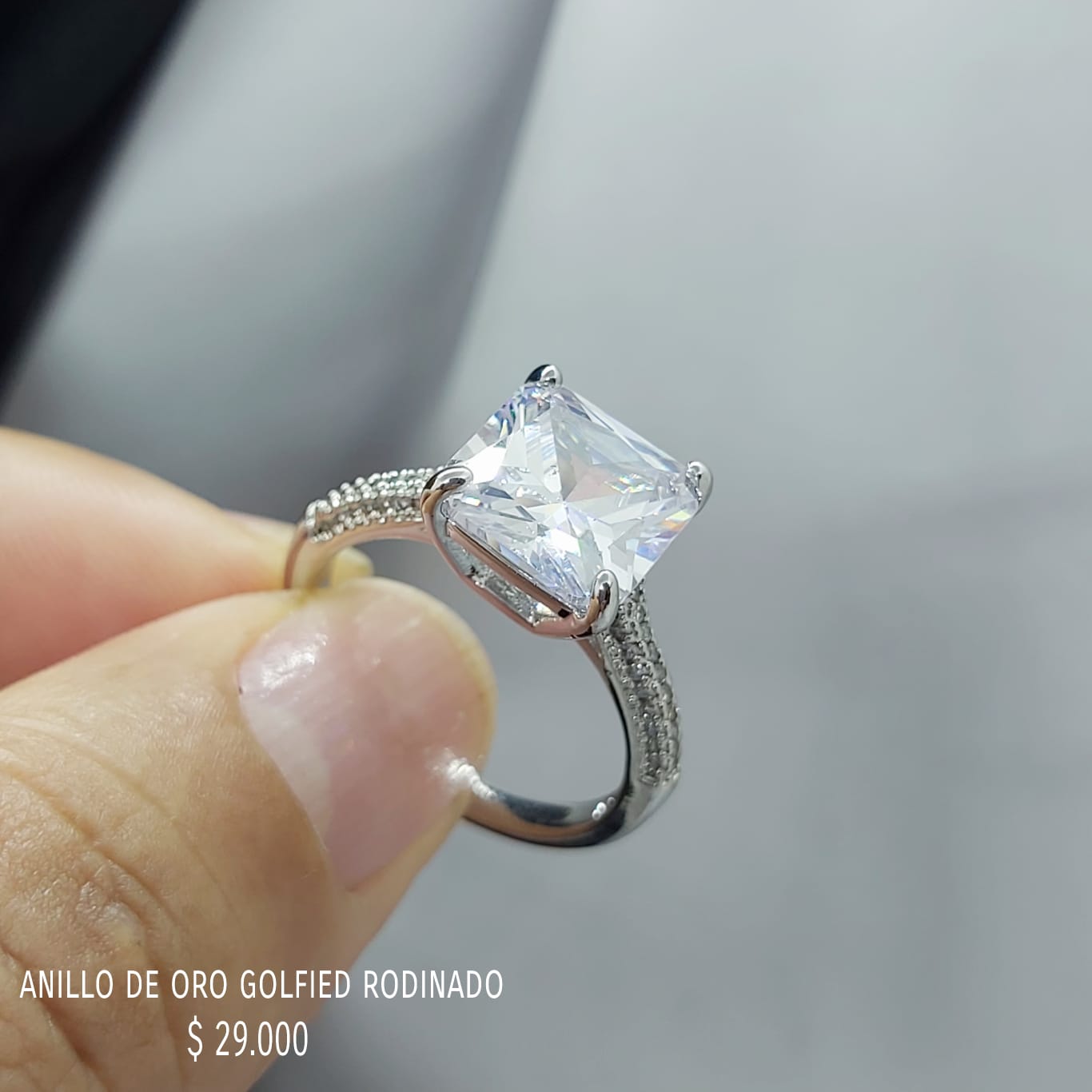 Anillo de oro golfield rodinado