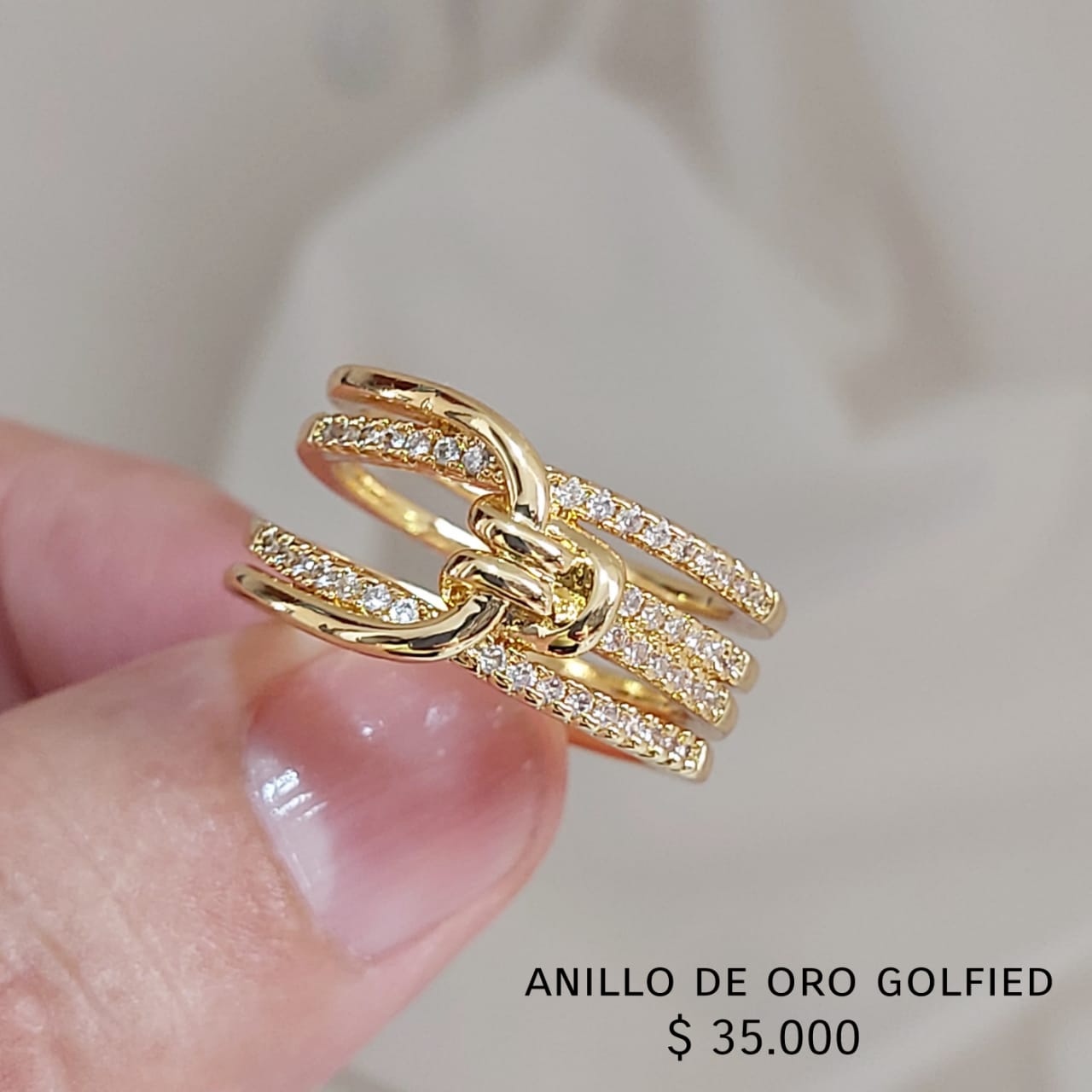 Anillo de oro golfield