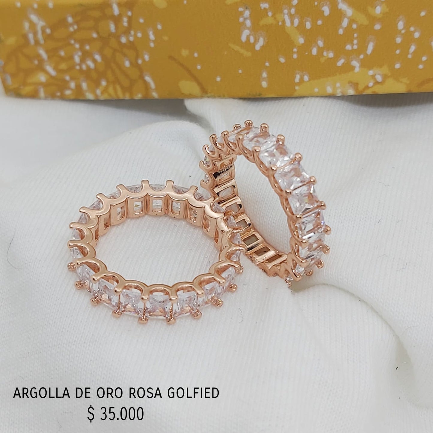 Anillo de oro golfield