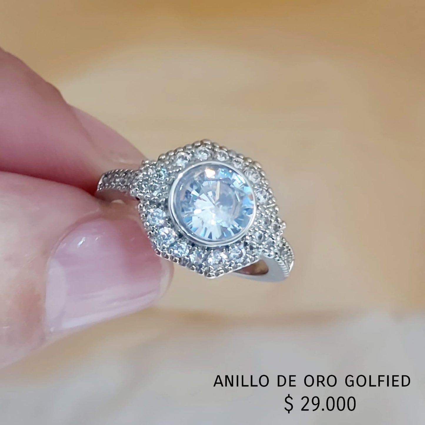 Anillo de oro golfield