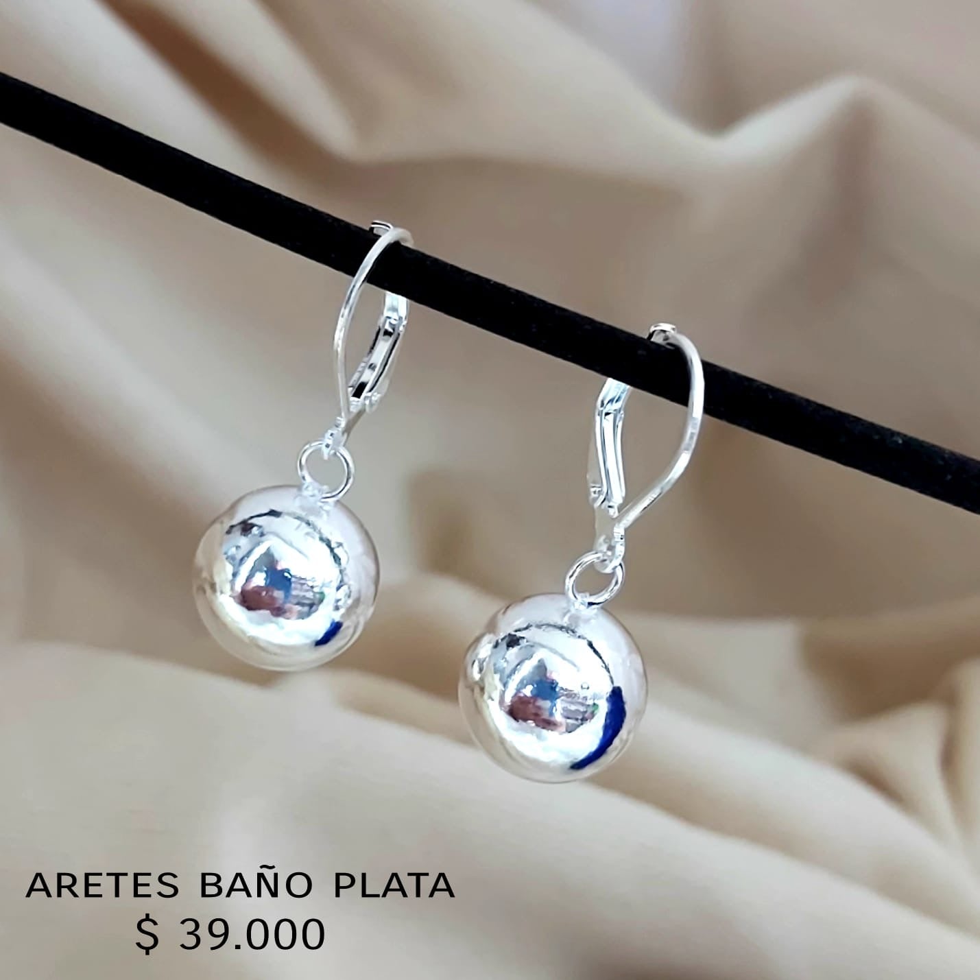 Aretes de baño plata