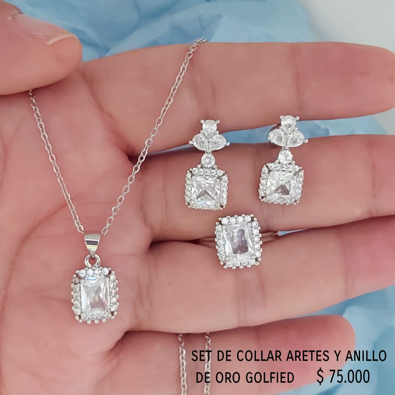 Set de collar aretes y anillo de oro golfield
