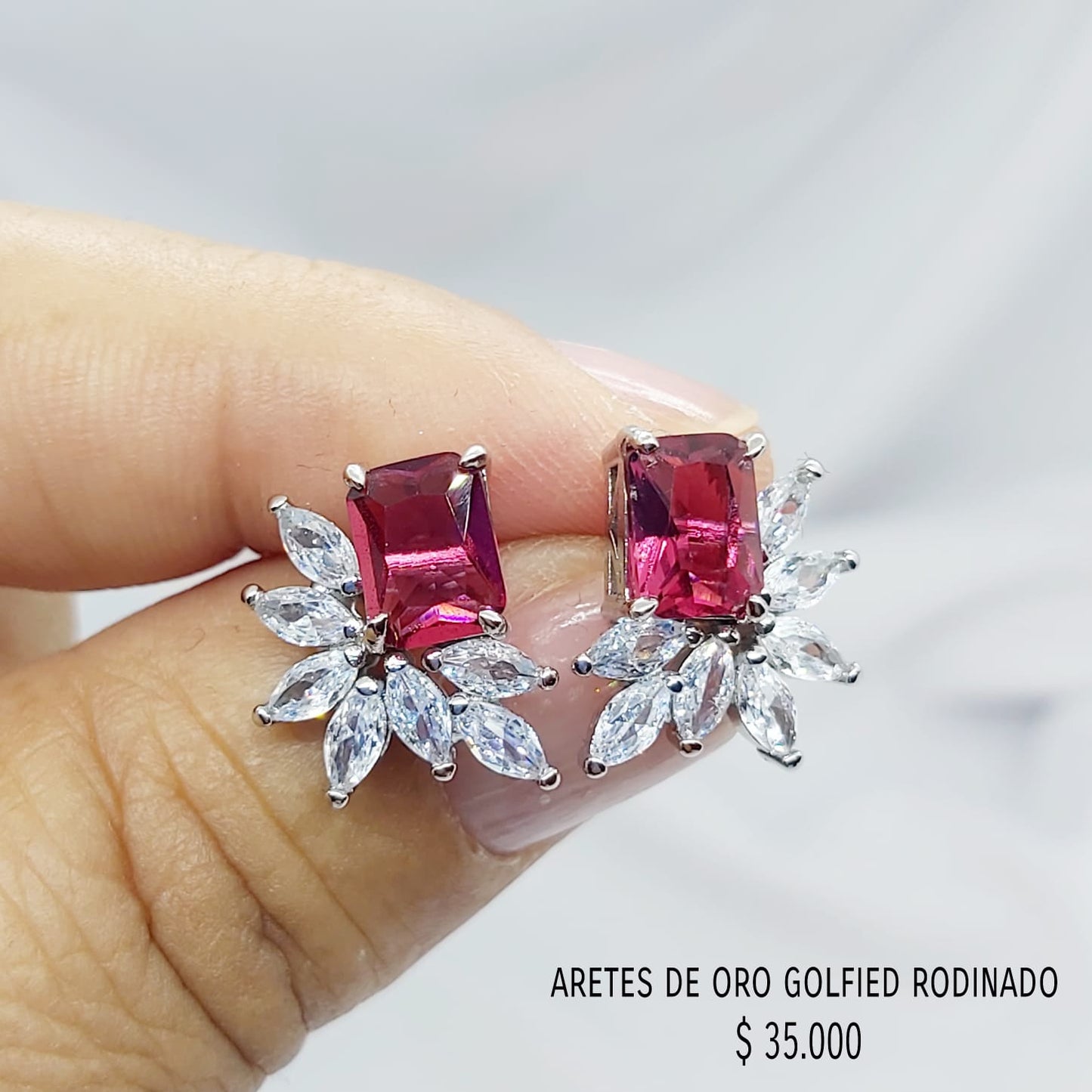 Aretes de oro golfield rodinado