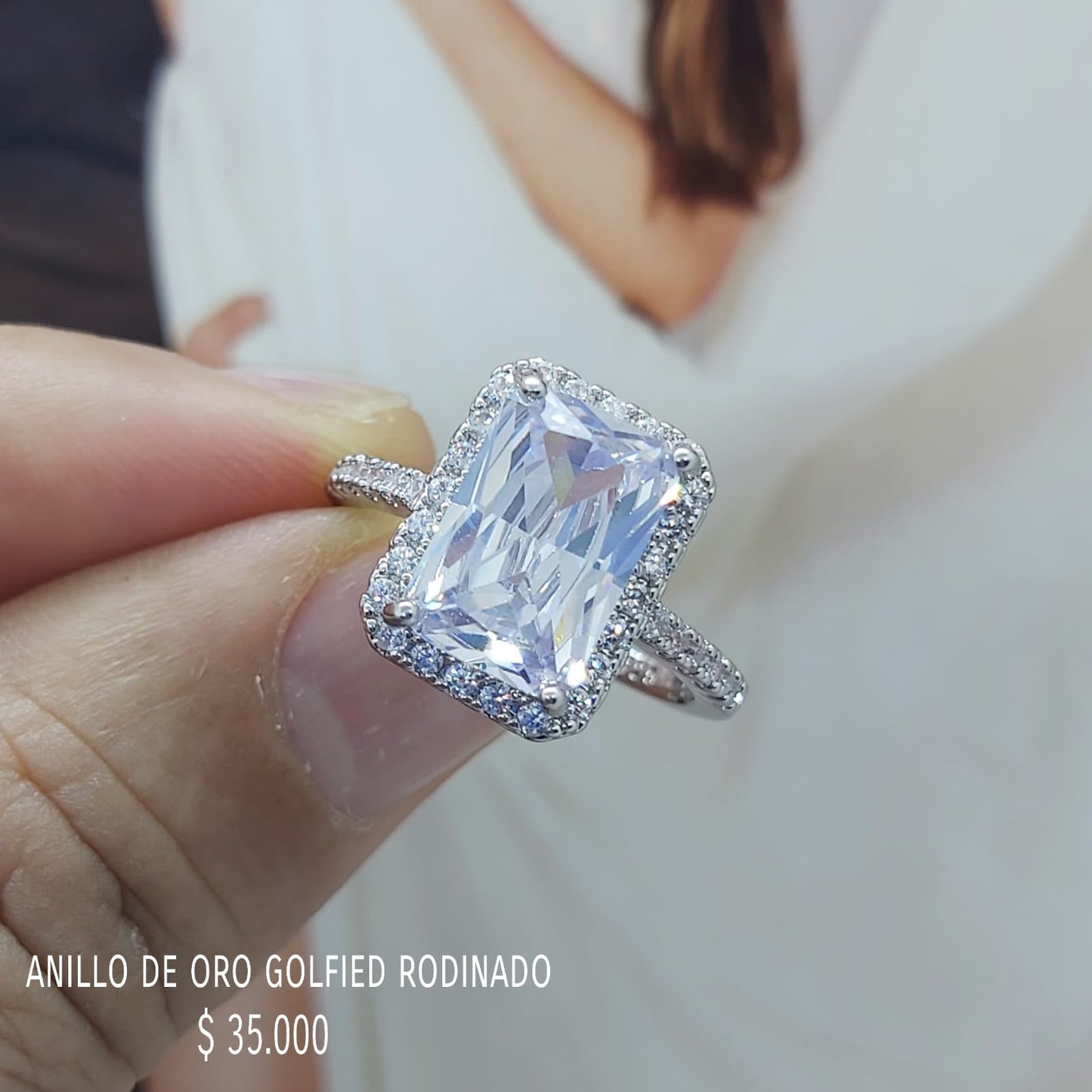 Anillo de oro golfield rodinado