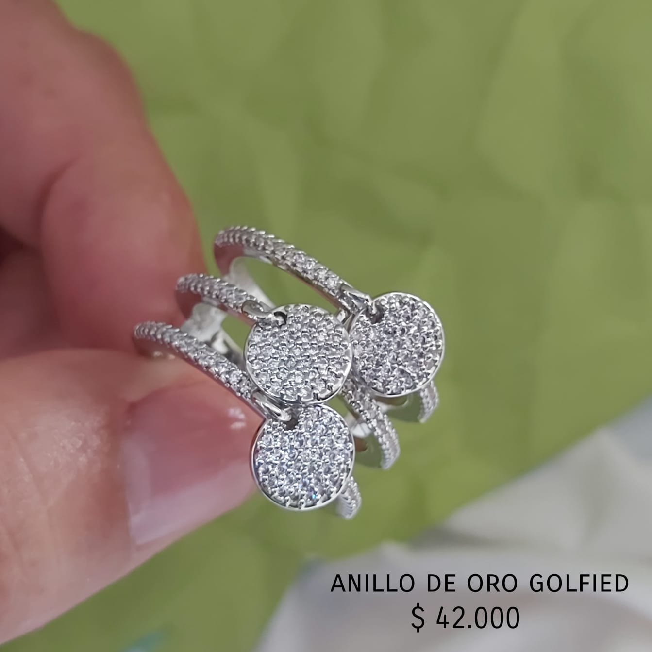 Anillo de oro golfield