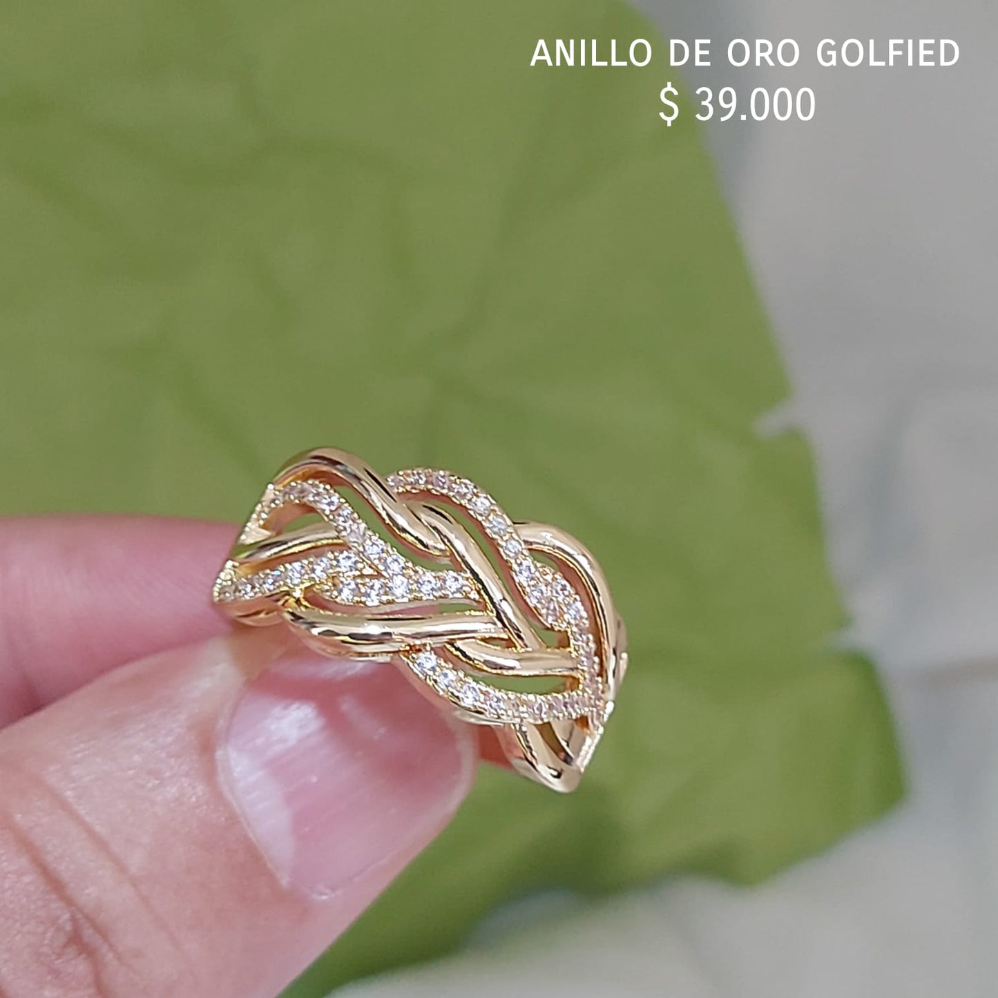 Anillo de oro golfield
