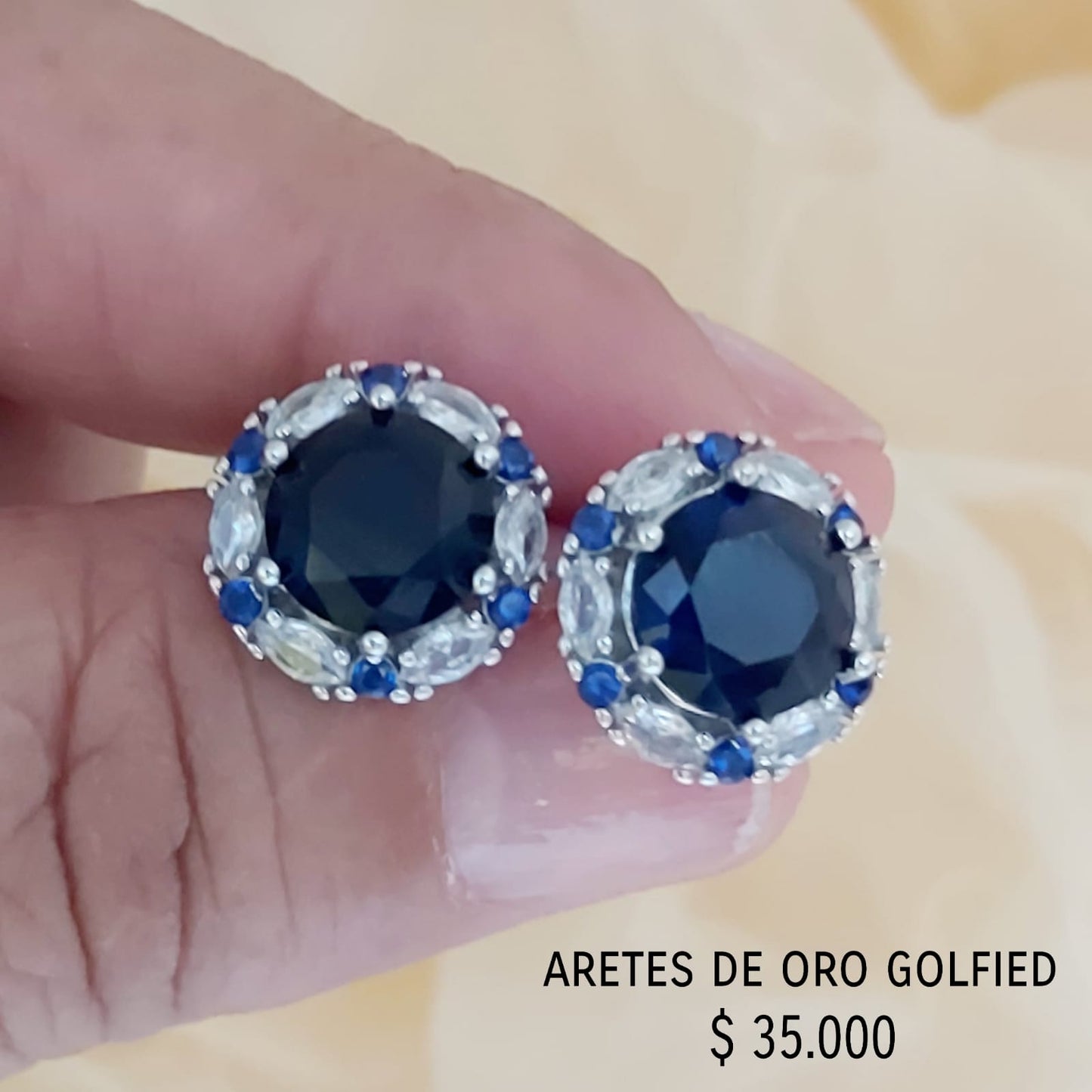 Aretes de oro golfied