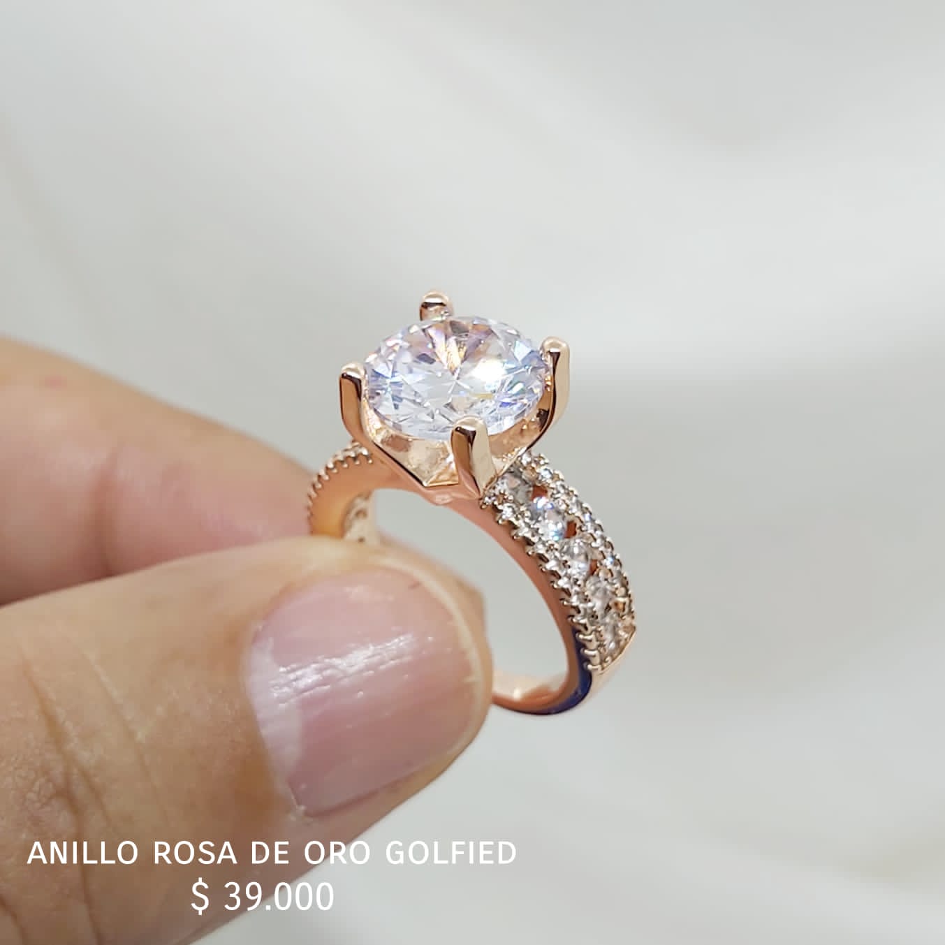 Anillo de oro golfield