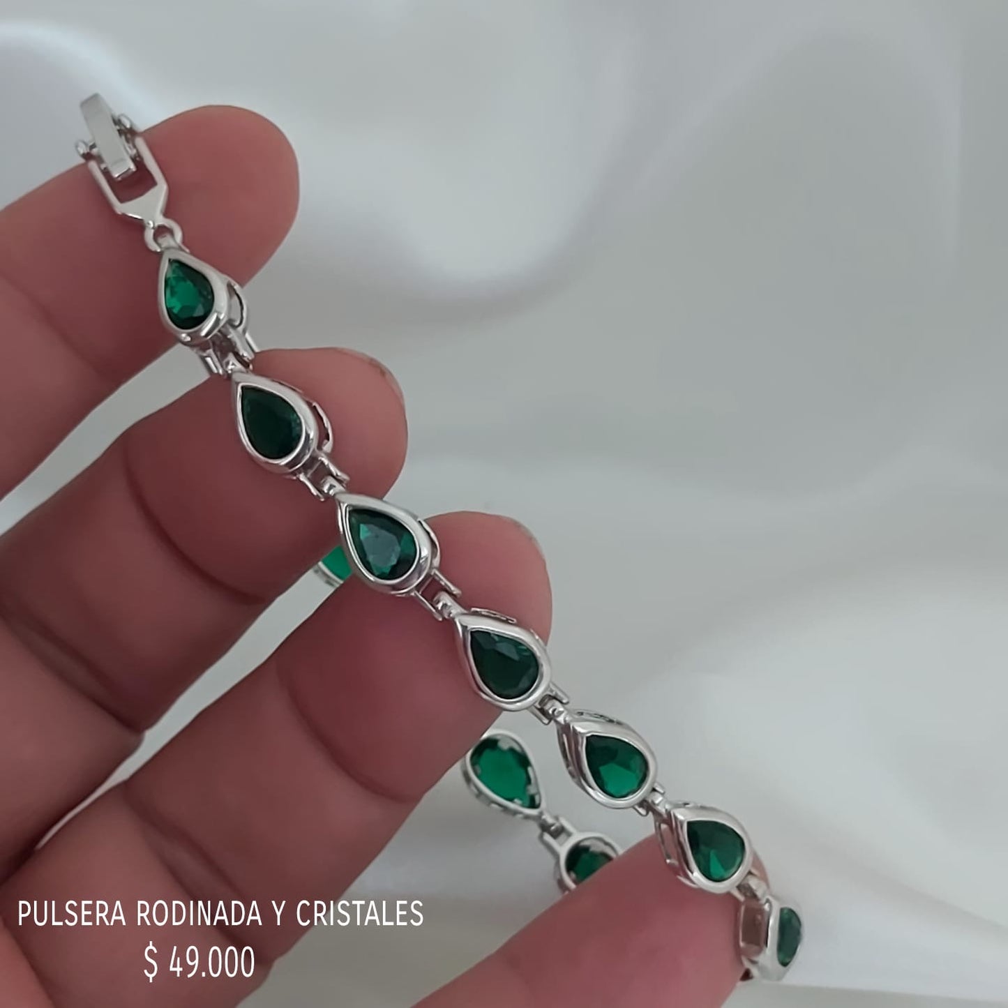 Pulsera y cristales rodinada