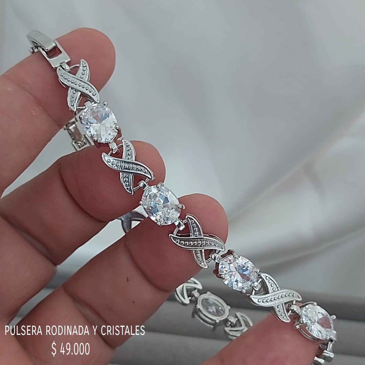 Pulsera y cristales rodinada