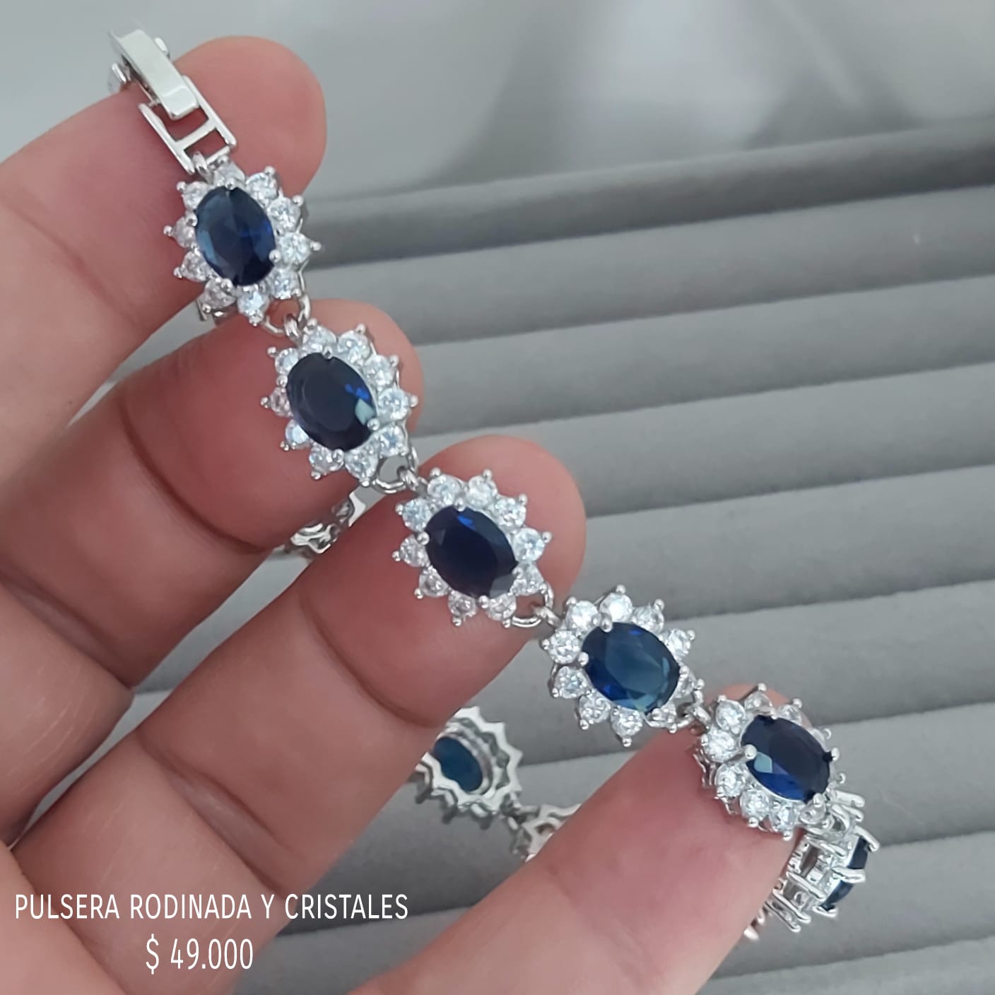 Pulsera y cristales rodinada