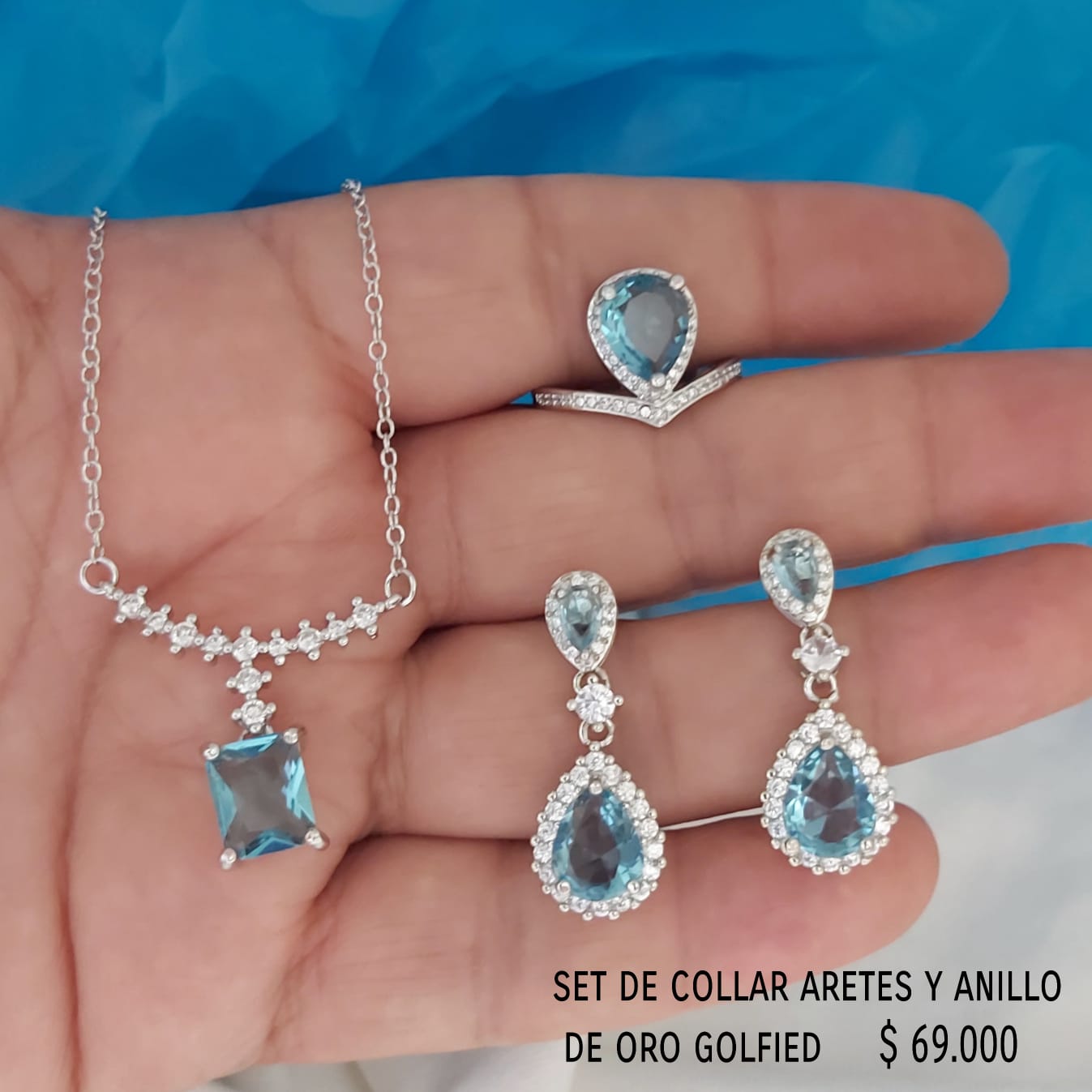 Set de collar aretes y anillo de oro golfield