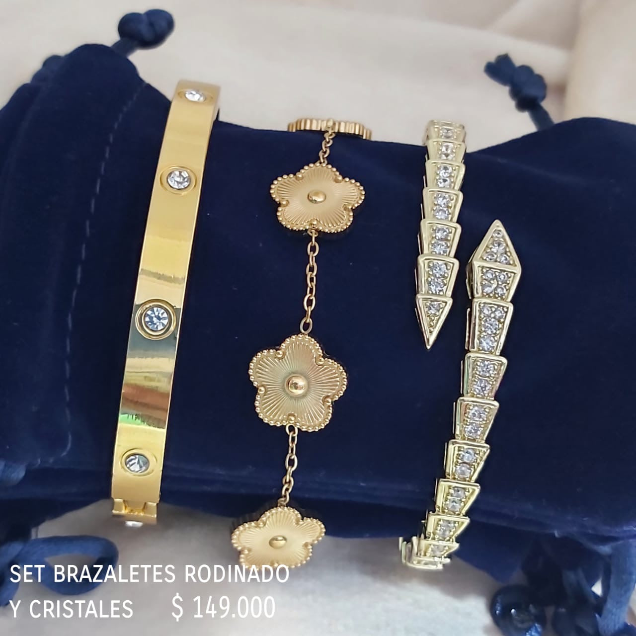 Set 3 brazaletes dorado rodinado y cristales