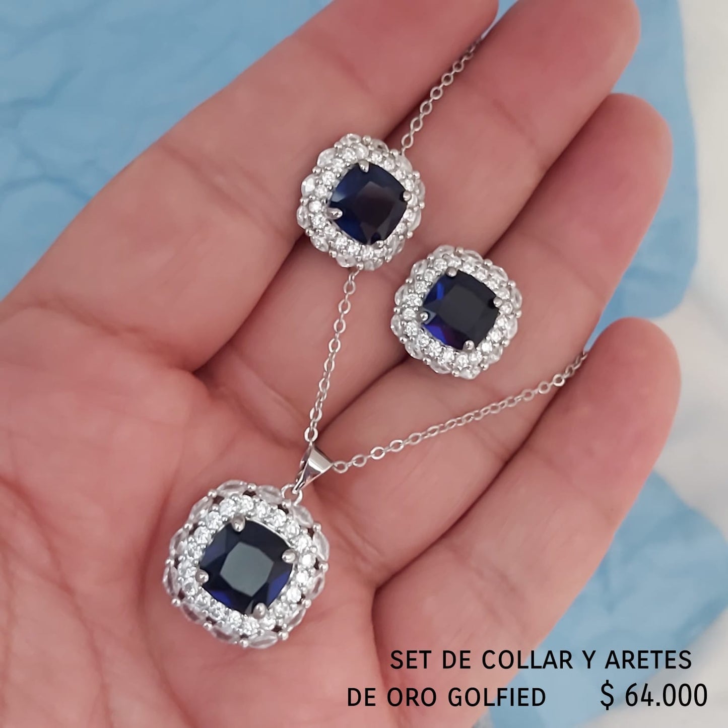 Set de collar y aretes de oro golfield