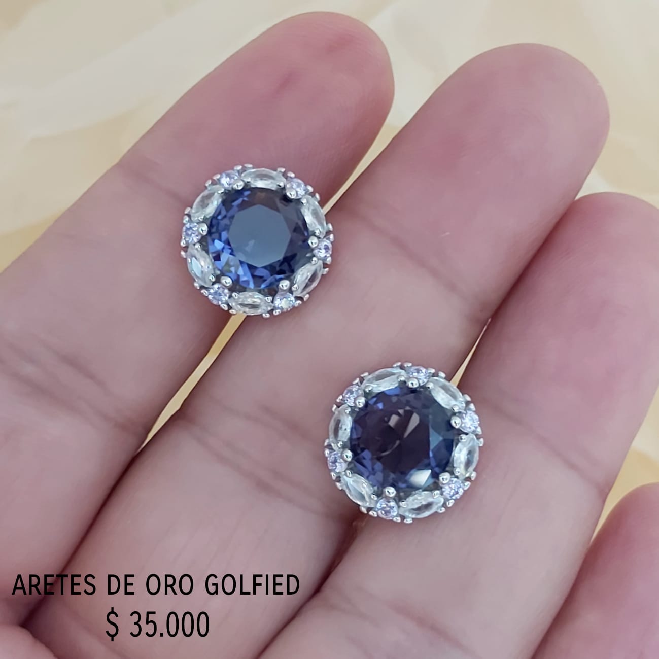 Aretes de oro golfied